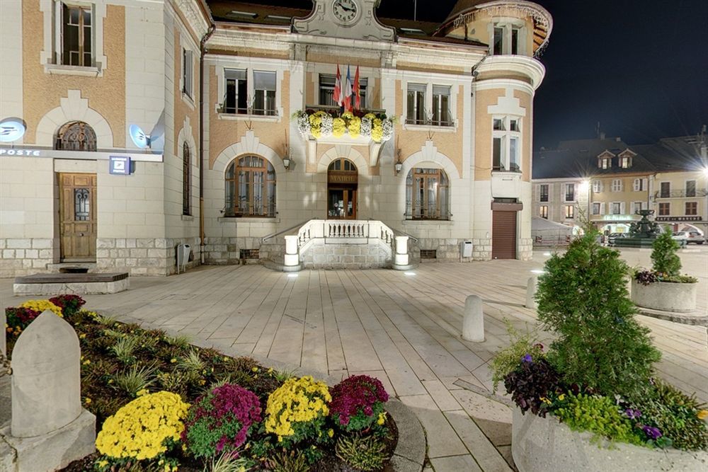 Fasthotel Thones Exterior photo
