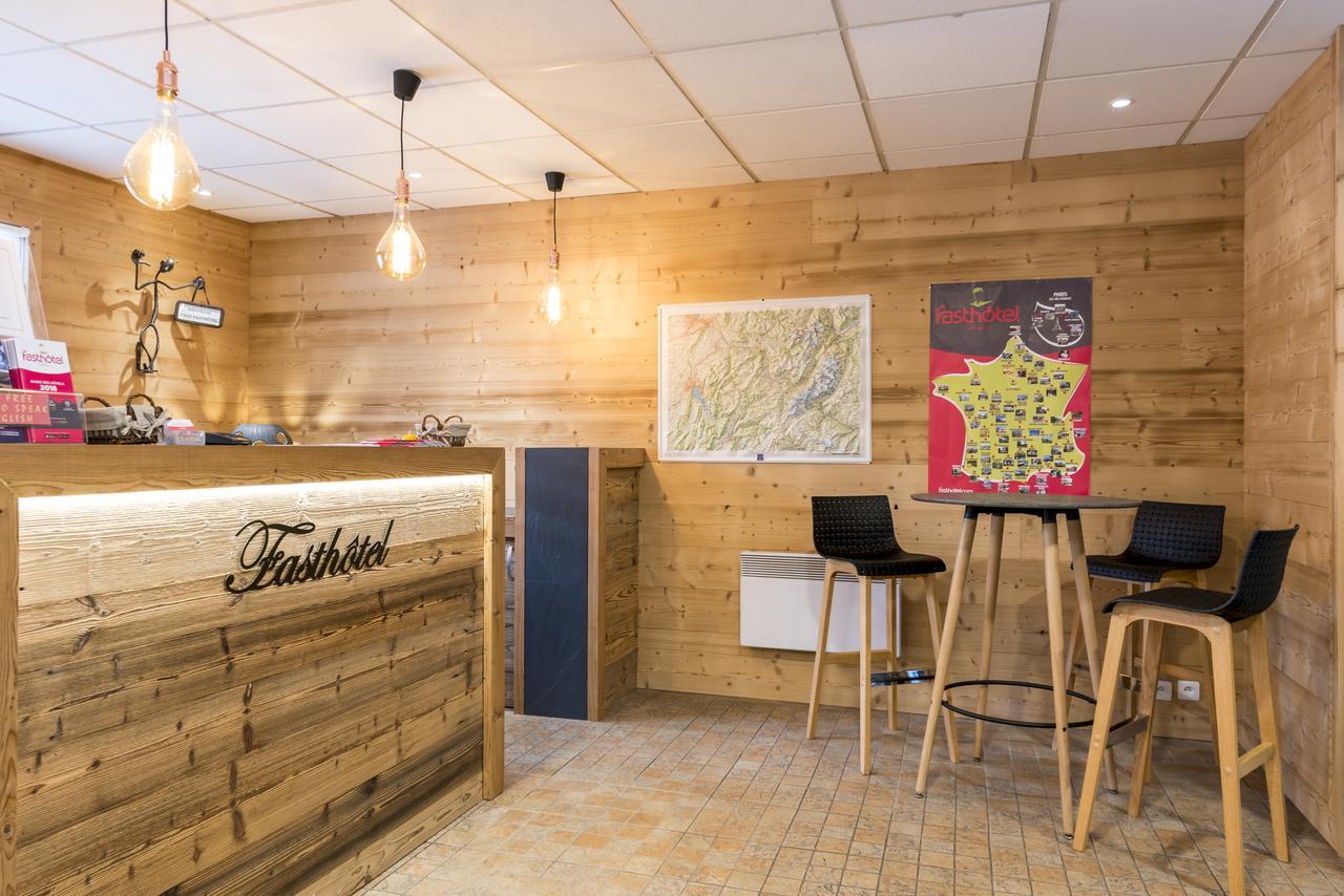 Fasthotel Thones Exterior photo